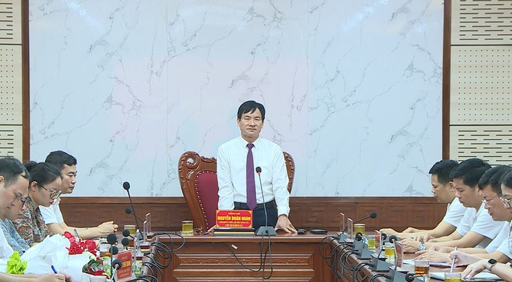 Xã Phúc Thọ trao các Quyết định về công tác cán bộ- Ảnh 2.