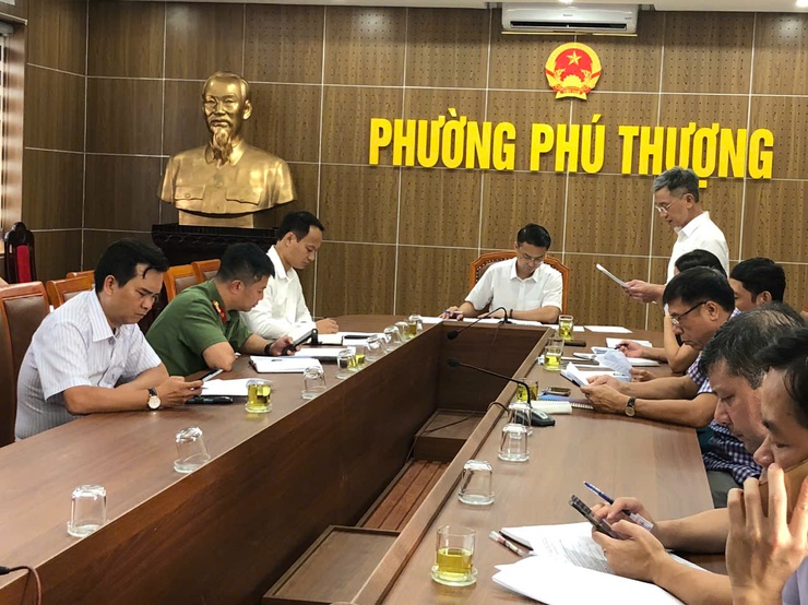 Tăng cường các biện pháp phòng chống dịch sốt xuất huyết trên địa bàn phường Phú Thượng- Ảnh 1.