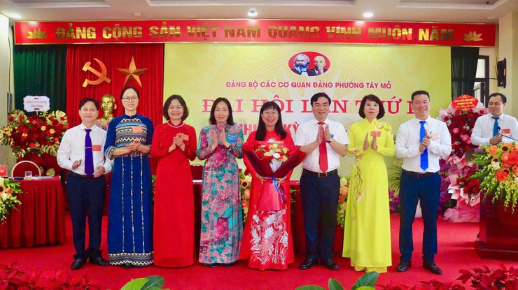 ĐẠI HỘI ĐẢNG BỘ CÁC CƠ QUAN ĐẢNG PHƯỜNG TÂY MỖ LẦN THỨ I, NHIỆM KỲ 2025 - 2030: PHÁT HUY VAI TRÒ HẠT NHÂN, TIÊN PHONG TRONG ĐỔI MỚI VÀ PHÁT TRIỂN- Ảnh 5.