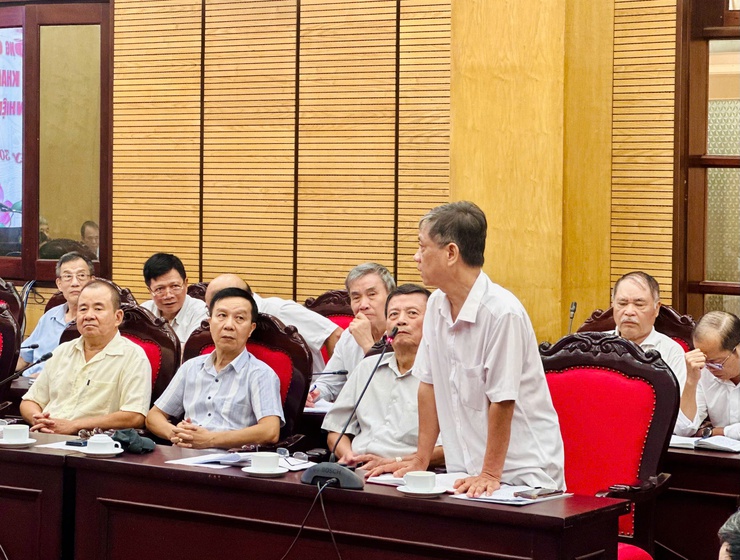 Đảng uỷ phường Ngọc Hà giao ban định kỳ với Bí thư chi bộ địa bàn dân cư tháng 7/2025- Ảnh 3.
