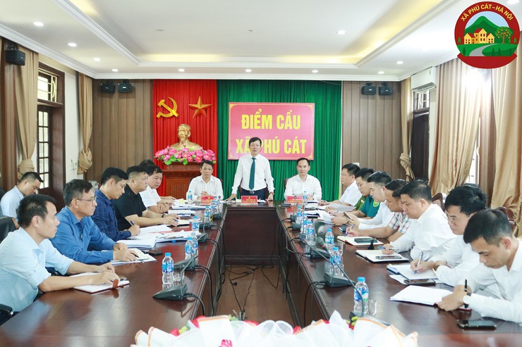 Ban chấp hành Đảng ủy xã Phú Cát họp lần thứ 5- Ảnh 1.