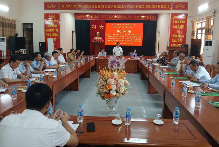 lấy ý  kiến vào dự thảo Báo cáo chính trị của BCH Đảng bộ xã Liên Minh lần thứ I, nhiệm kỳ 2025-2030- Ảnh 1.