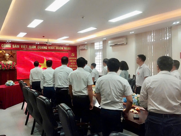 ĐẠI HỘI CÁC CHI BỘ TRỰC THUỘC ĐẢNG BỘ CÁC CƠ QUAN ĐẢNG, CÁC CHI BỘ TRỰC THUỘC ĐẢNG BỘ ỦY BAN NHÂN DÂN PHƯỜNG KIM LIÊN- Ảnh 12.