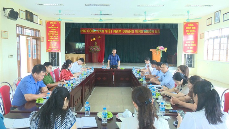 PHÓ BÍ THƯ THƯỜNG TRỰC ĐẢNG ỦY XÃ SÓC SƠN VƯƠNG NGUYÊN MINH LÀM VIỆC VỚI CÁC THÔN TRÊN ĐỊA BÀN XÃ- Ảnh 1.