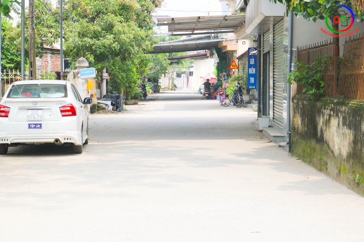Đoàn kiểm tra số 3 xã Quốc Oai kiểm tra, chấm điểm cuộc thi “Giữ gìn thôn Sáng, Xanh, Sạch, Đẹp” tháng 7/2025- Ảnh 8.