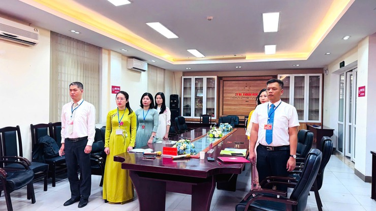 ĐẠI HỘI CÁC CHI BỘ TRỰC THUỘC ĐẢNG BỘ CÁC CƠ QUAN ĐẢNG, CÁC CHI BỘ TRỰC THUỘC ĐẢNG BỘ ỦY BAN NHÂN DÂN PHƯỜNG KIM LIÊN- Ảnh 1.