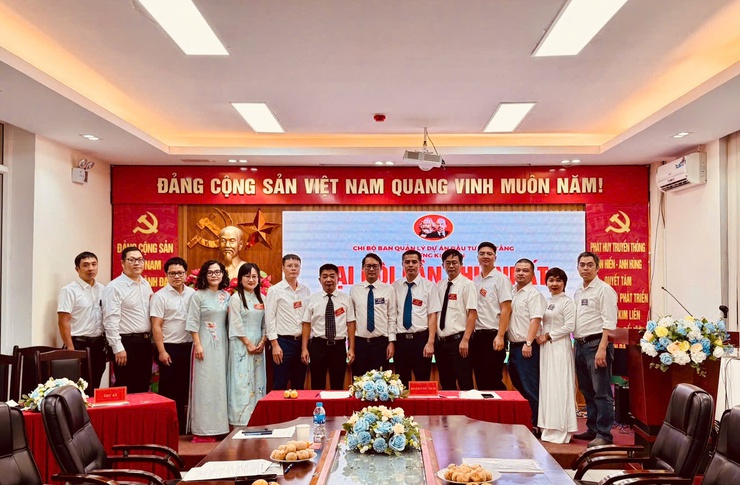 ĐẠI HỘI CÁC CHI BỘ TRỰC THUỘC ĐẢNG BỘ CÁC CƠ QUAN ĐẢNG, CÁC CHI BỘ TRỰC THUỘC ĐẢNG BỘ ỦY BAN NHÂN DÂN PHƯỜNG KIM LIÊN- Ảnh 13.