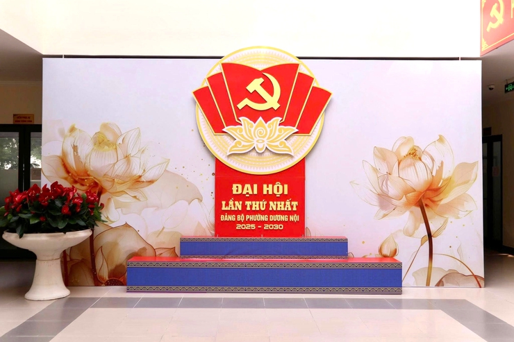 Chùm ảnh phường Dương Nội rộn ràng cờ hoa chào mừng Đại hội Đại biểu Đảng bộ phường lần thứ I, nhiệm kỳ 2025–2030- Ảnh 6.