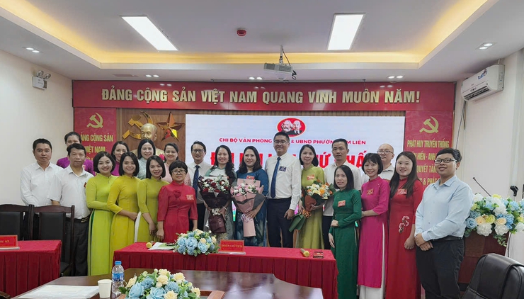ĐẠI HỘI CÁC CHI BỘ TRỰC THUỘC ĐẢNG BỘ CÁC CƠ QUAN ĐẢNG, CÁC CHI BỘ TRỰC THUỘC ĐẢNG BỘ ỦY BAN NHÂN DÂN PHƯỜNG KIM LIÊN- Ảnh 7.