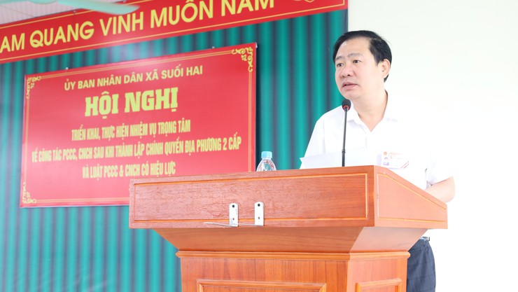 UBND xã Suối Hai tổ chức Hội nghị triển khai thực hiện nhiệm vụ PCCC và CNCH theo Luật mới- Ảnh 1.