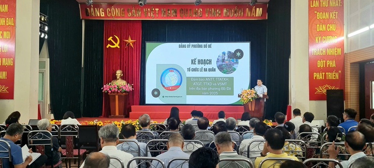 Giao ban các Chi, Đảng bộ cơ sở tháng 8 năm 2025.- Ảnh 2.