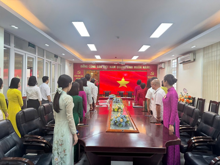 ĐẠI HỘI CÁC CHI BỘ TRỰC THUỘC ĐẢNG BỘ CÁC CƠ QUAN ĐẢNG, CÁC CHI BỘ TRỰC THUỘC ĐẢNG BỘ ỦY BAN NHÂN DÂN PHƯỜNG KIM LIÊN- Ảnh 5.