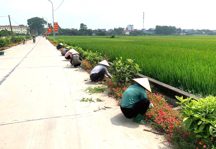 PHÁT ĐỘNG RA QUÂN TỔNG VỆ SINH MÔI TRƯỜNG TRÊN TOÀN ĐỊA BÀN XÃ NỘI BÀI- Ảnh 3.