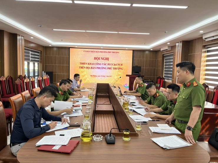 Phường Phú Thượng triển khai, thực hiện công tác quản lý nhà nước về phòng cháy, chữa cháy và cứu hộ, cứu nạn- Ảnh 1.