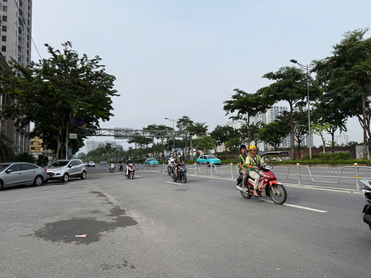 Ngày 31/7, Hà Nội ngày nắng gián đoạn, có lúc có mưa rào và dông- Ảnh 2.