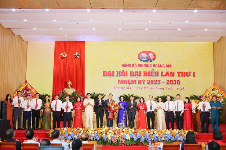 ĐẠI HỘI ĐẠI BIỂU ĐẢNG BỘ PHƯỜNG HOÀNG MAI LẦN THỨ I, NHIỆM KỲ 2025-2030 THÀNH CÔNG TỐT ĐẸP!- Ảnh 10.