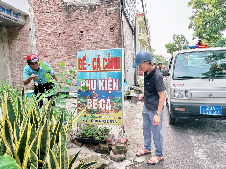 Quyết liệt lập lại trật tự văn minh đô thị tại xã Nam Phù- Ảnh 3.