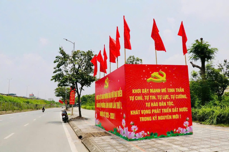 Phường Lĩnh Nam rực rỡ cờ hoa chào mừng Đại hội Đại biểu Đảng bộ Phường lần thứ I, nhiệm kỳ 2025-2030- Ảnh 5.