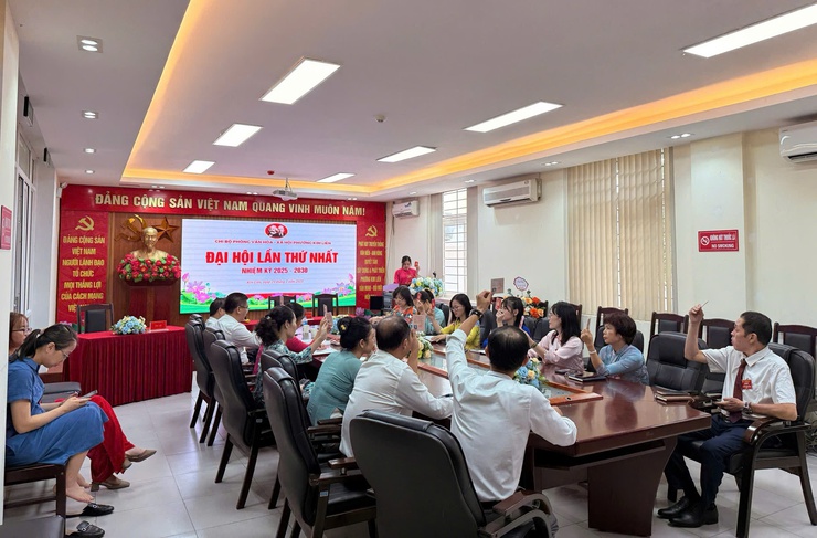 ĐẠI HỘI CÁC CHI BỘ TRỰC THUỘC ĐẢNG BỘ CÁC CƠ QUAN ĐẢNG, CÁC CHI BỘ TRỰC THUỘC ĐẢNG BỘ ỦY BAN NHÂN DÂN PHƯỜNG KIM LIÊN- Ảnh 8.