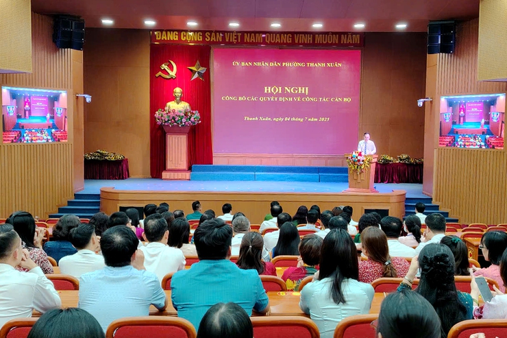 Phường Thanh Xuân công bố các quyết định quan trọng về tổ chức bộ máy và công tác cán bộ- Ảnh 1.