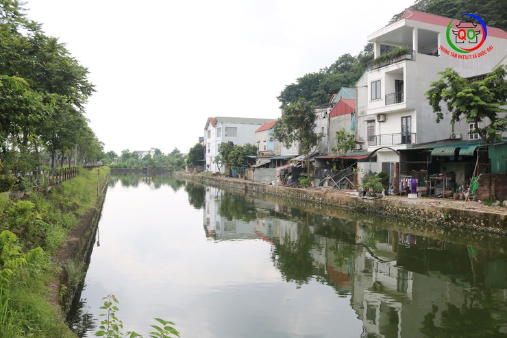 Chủ tịch UBND xã Quốc Oai Nguyễn Trung Thành kiểm tra, tháo gỡ khó khăn trong công tác GPMB phục vụ Dự án xây dựng Hạ tầng kỹ thuật khu Đất dịch vụ nhà ở Sài Sơn- Ảnh 6.