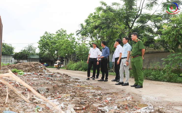 Hội nghị kiểm đếm, xử lý vi phạm đất đai, trật tự xây dựng trên địa bàn xã Quốc Oai- Ảnh 8.