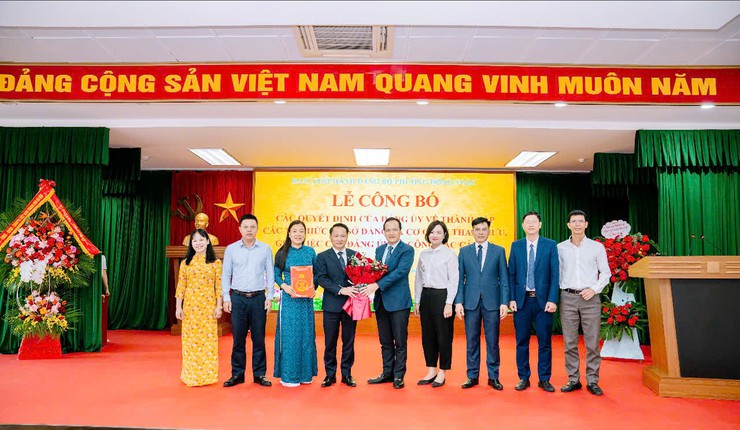 Sau thành lập, Đông Ngạc bắt tay ngay vào việc, không để người dân phải chờ- Ảnh 2.
