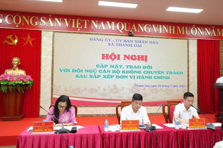 XÃ THANH OAI: GẶP MẶT, TRAO ĐỔI VỚI ĐỘI NGŨ CÁN BỘ KHÔNG CHUYÊN TRÁCH SAU SẮP XẾP ĐƠN VỊ HÀNH CHÍNH- Ảnh 3.
