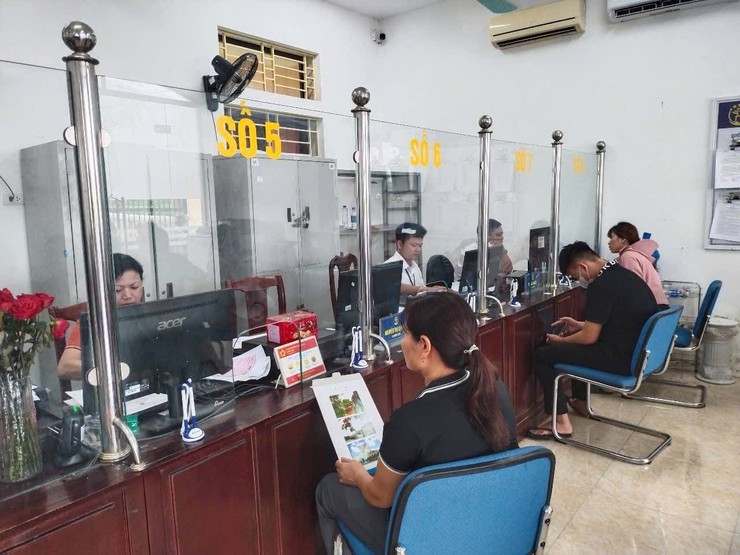 Sự hài lòng của công dân khi đến với điểm phục vụ hành chính công Phúc Lộc sau sáp nhập chính quyền địa phương 2 cấp- Ảnh 4.