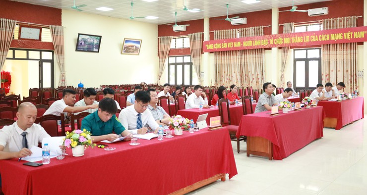 Ban chấp hành Đảng bộ xã Minh Châu: Công bố các Quyết định về thành lập các cơ quan, bổ nhiệm cán bộ- Ảnh 1.
