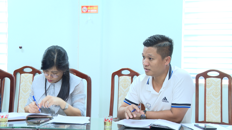 Phó Chủ tịch UBND xã An Khánh Bùi Thu Hương làm việc với Trung tâm Văn hóa, Thông tin và Thể thao xã- Ảnh 3.