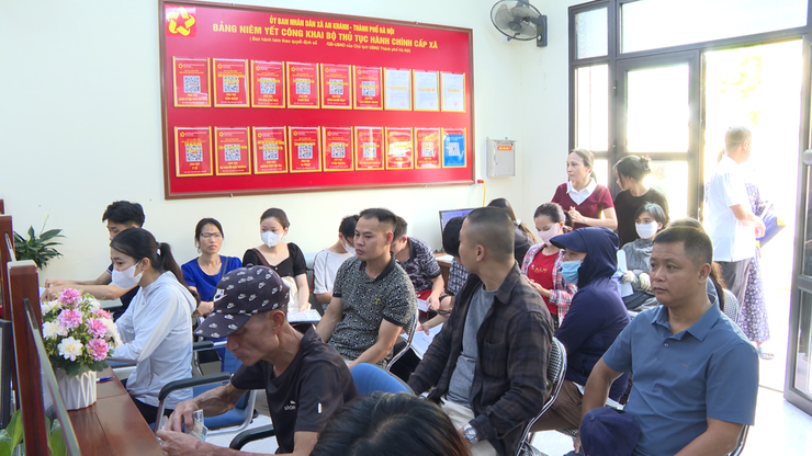Đồng chí Nguyễn Trung Thuận - Bí thư Đảng ủy, Chủ tịch HĐND xã An Khánh thăm Điểm phục vụ hành chính công- Ảnh 5.