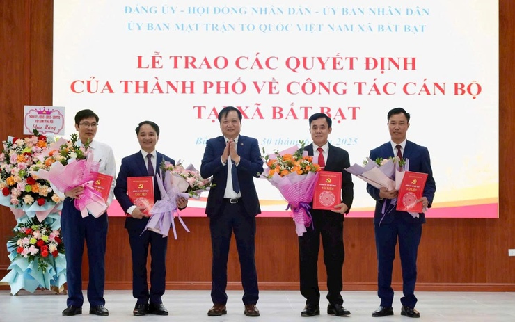 Hà Nội chỉ định các chức danh Chủ tịch, Phó Chủ tịch UBND xã Bất Bạt nhiệm kỳ 2021-2026- Ảnh 1.