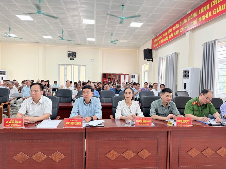 Hơn 200 cử tri phường Tương Mai dự hội nghị trực tuyến đại biểu Quốc hội thành phố Hà Nội - Đơn vị bầu cử số 4 tiếp xúc với cử tri sau kỳ họp thứ 9, Quốc hội khóa XV.- Ảnh 8.