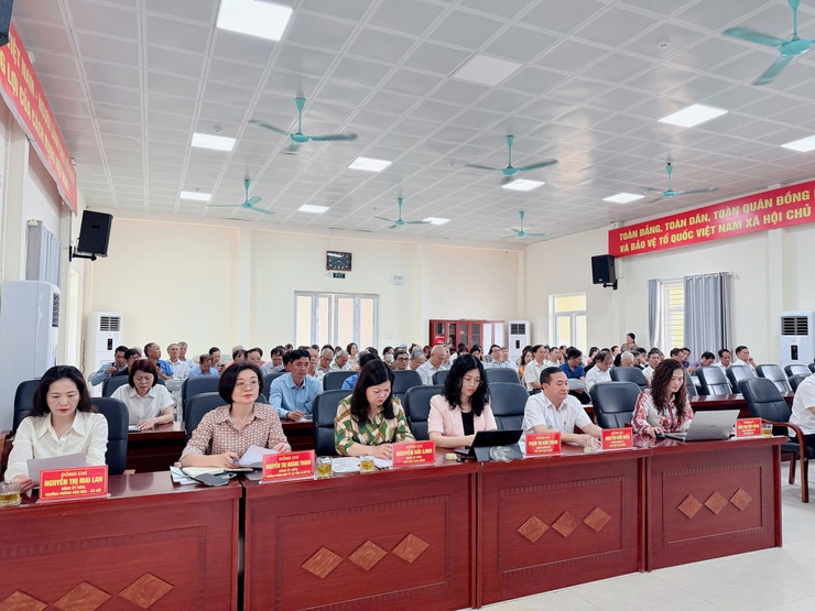 Hơn 200 cử tri phường Tương Mai dự hội nghị trực tuyến đại biểu Quốc hội thành phố Hà Nội - Đơn vị bầu cử số 4 tiếp xúc với cử tri sau kỳ họp thứ 9, Quốc hội khóa XV.- Ảnh 7.