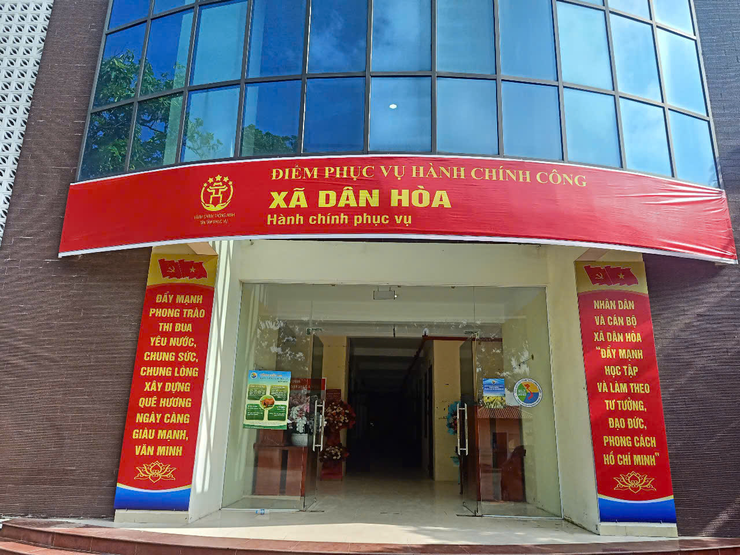 THÔNG BÁO:
Địa điểm tiếp nhận, trả kết quả thủ tục hành chính và đường dây nóng của Điểm phục vụ Hành chính công xã Dân Hoà- Ảnh 1.