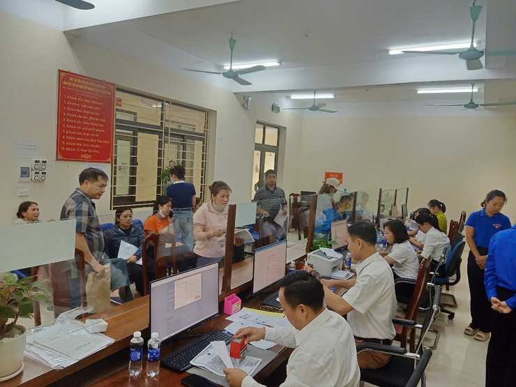 THÔNG BÁO:
Địa điểm tiếp nhận, trả kết quả thủ tục hành chính và đường dây nóng của Điểm phục vụ Hành chính công xã Dân Hoà- Ảnh 4.