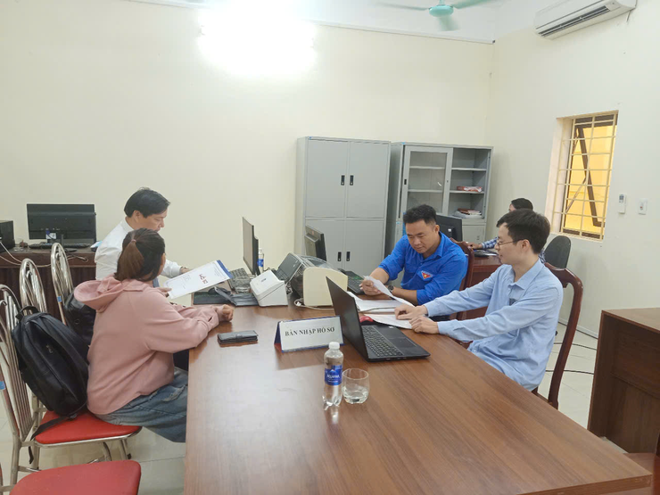 THÔNG BÁO:
Địa điểm tiếp nhận, trả kết quả thủ tục hành chính và đường dây nóng của Điểm phục vụ Hành chính công xã Dân Hoà- Ảnh 5.