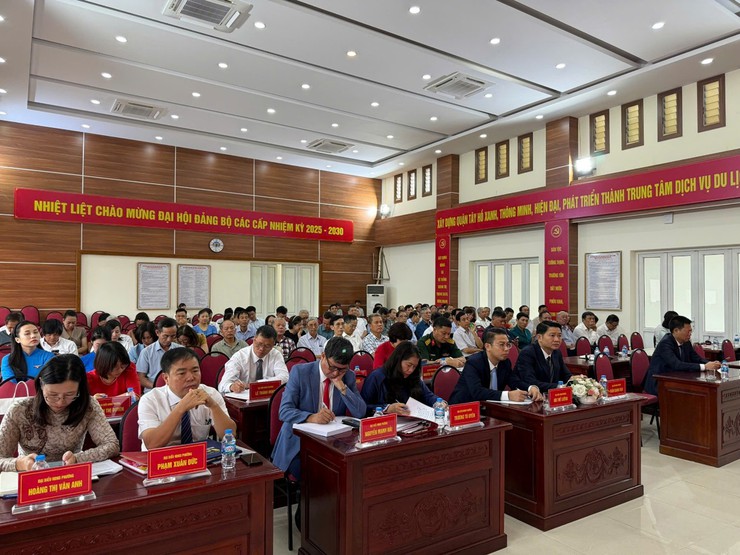 KỲ HỌP THỨ NHẤT HĐND PHƯỜNG PHÚ THƯỢNG, NHIỆM KỲ 2021-2026- Ảnh 2.