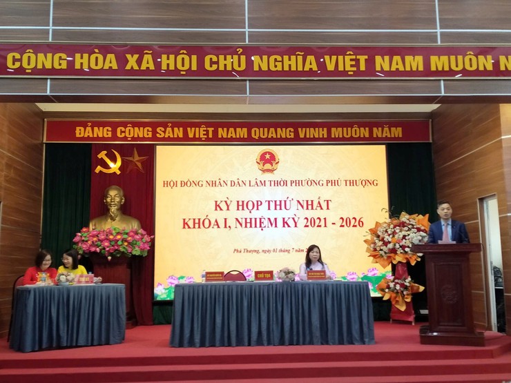 KỲ HỌP THỨ NHẤT HĐND PHƯỜNG PHÚ THƯỢNG, NHIỆM KỲ 2021-2026- Ảnh 1.