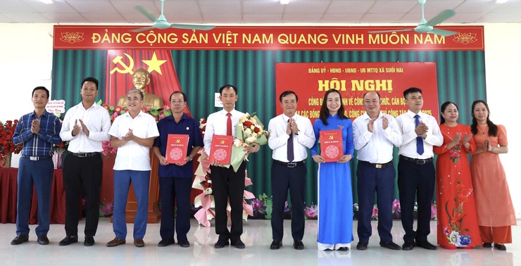 Xã Suối Hai công bố các Quyết định về thành lập các cơ quan, bổ nhiệm cán bộ- Ảnh 6.