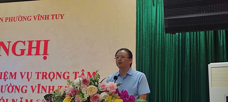 Phường Vĩnh Tuy tổ chức hội nghị triển khai nhiệm  vụ trọng tâm 06 tháng cuối năm trên địa bàn phường- Ảnh 3.
