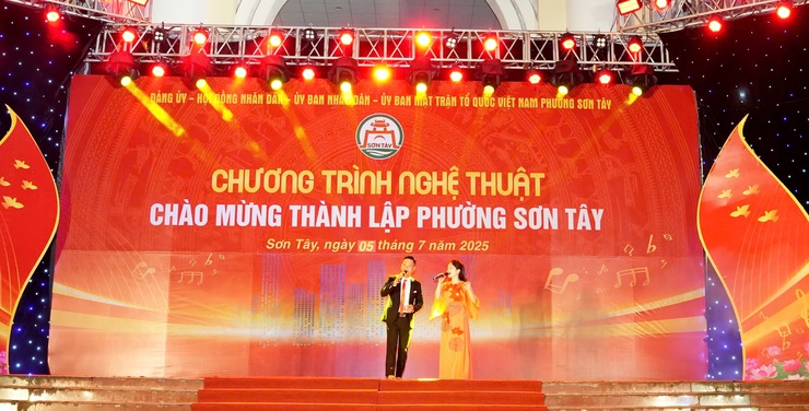 Chương trình nghệ thuật chào mừng Thành lập phường Sơn Tây- Ảnh 1.