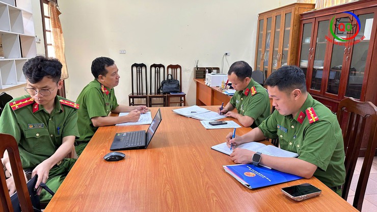 Triển khai thực hiện các nhiệm vụ trọng tâm, cấp bách về PCCC&CNCH trong giai đoạn hiện nay trên địa bàn xã Quốc Oai- Ảnh 2.