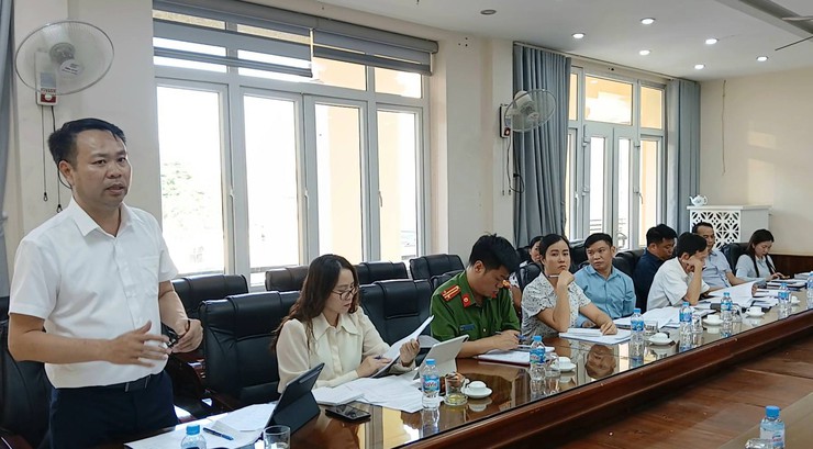 Đảng bộ xã Hòa Lạc tổ chức Hội nghị Ban Chấp hành: Thông qua nhiều nội dung trọng tâm về công tác xây dựng Đảng và phát triển kinh tế - xã hội- Ảnh 3.