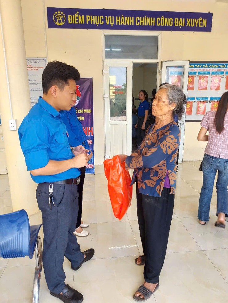 Thanh niên xã Đại Xuyên ra quân đội hình tình nguyện hỗ trợ vận hành chính quyền địa phương hai cấp- Ảnh 4.
