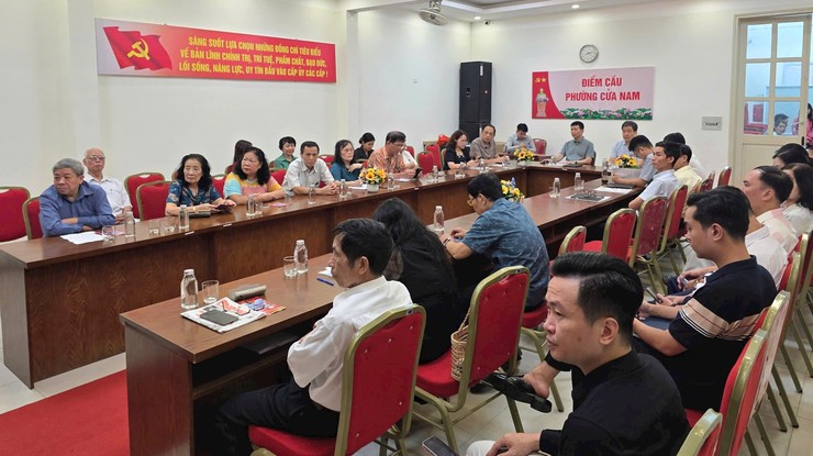 CỬ TRI HÀ NỘI: CUỘC CÁCH MẠNG TINH GỌN TỔ CHỨC BỘ MÁY MANG LẠI LỢI ÍCH RẤT LỚN- Ảnh 8.