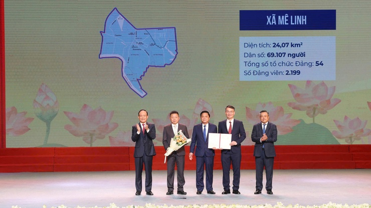 Đón nhận Quyết định về thành lập xã Mê Linh mới- Ảnh 13.