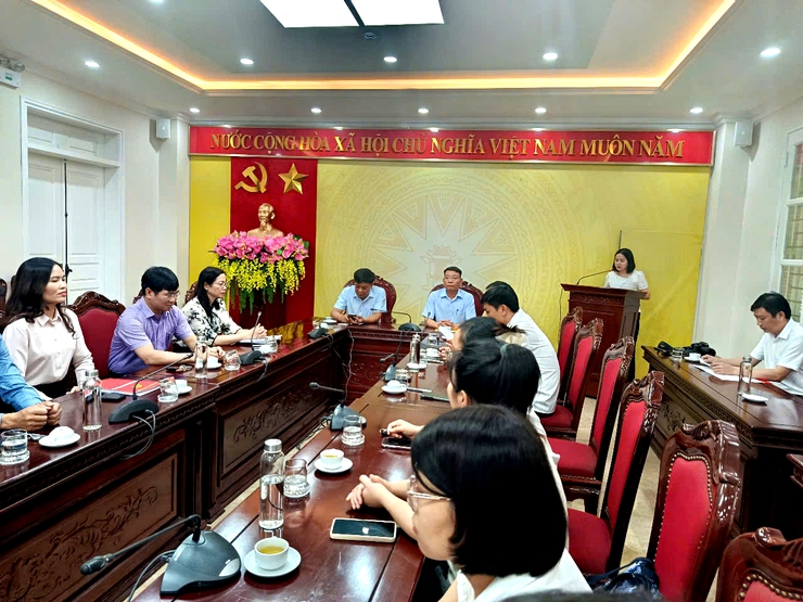 Xã Thạch Thất tổ chức hội nghị công bố và trao quyết định thành lập cơ quan và công tác cán bộ Trạm y tế xã- Ảnh 1.