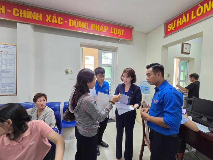 Tuổi trẻ phường Bồ Đề chung sức xây nền hành chính công thân thiện- Ảnh 3.